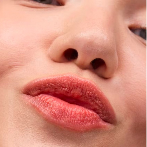 NEW✅Glossier Wild Fig - Picture 2 of 5